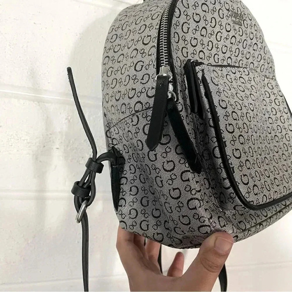 NWOT Guess Signature Logo Vegan Leather Mini Backpack - Picture 5 of 14